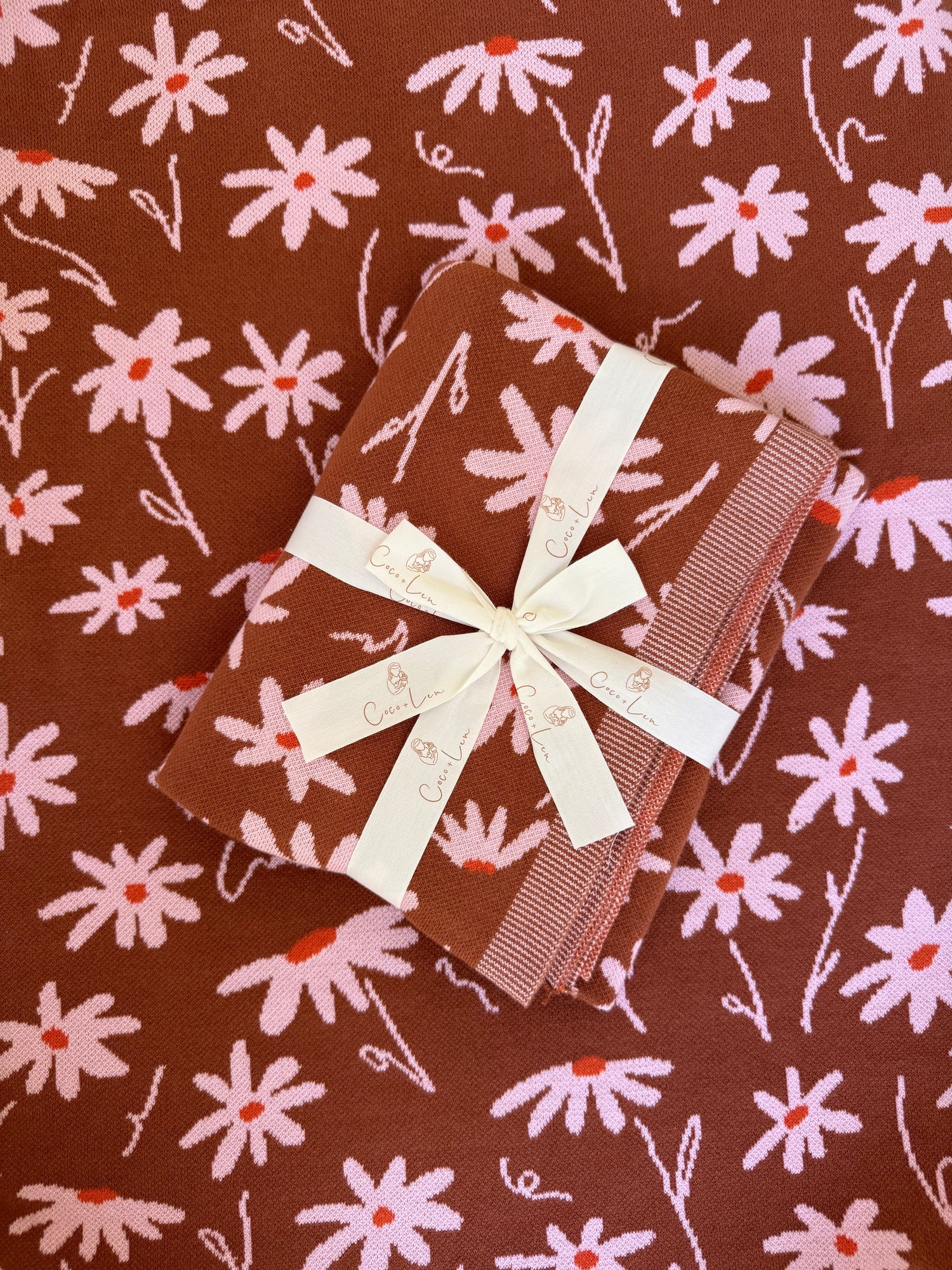 Bloom Meadow 🤎🌸 Knit Blanket